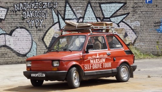 Prowadź i zwiedzaj - wycieczka po Warszawie Fiatem 126p